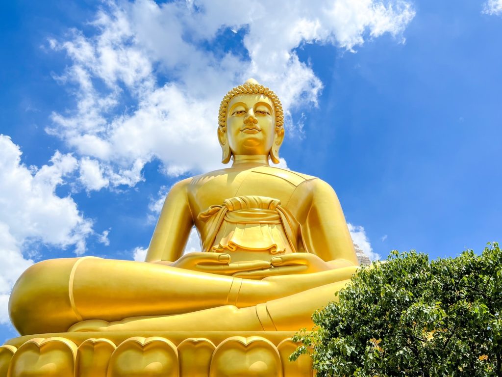 wat-paknam-giant-buddha-statue-bangkok