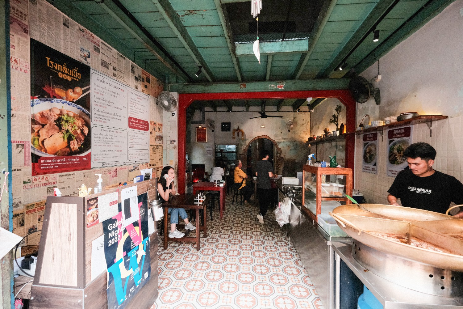 song-wat-road-authentic-thai-chinese-noodles